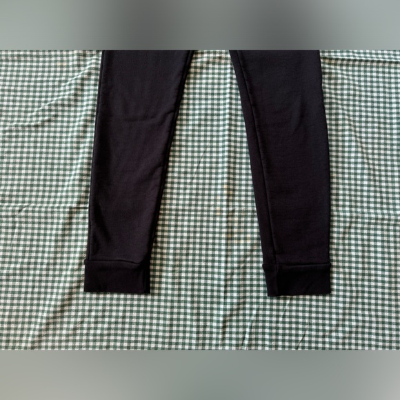 Faculty of Law University of Alberta Sweatpants - Picture 9 of 11